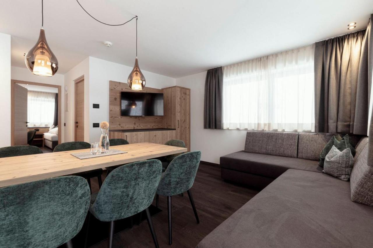 Chalet Miriam เซลวาดีวัลการ์เดนา ภายนอก รูปภาพ