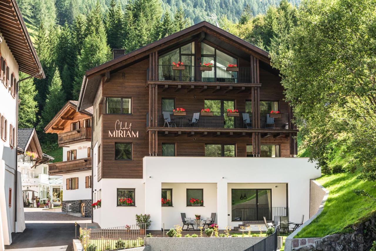 Chalet Miriam เซลวาดีวัลการ์เดนา ภายนอก รูปภาพ