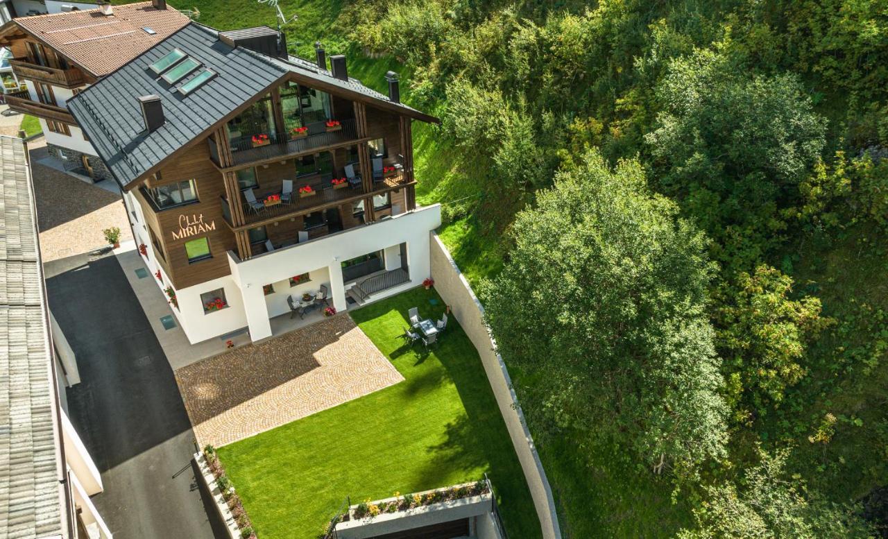 Chalet Miriam เซลวาดีวัลการ์เดนา ภายนอก รูปภาพ
