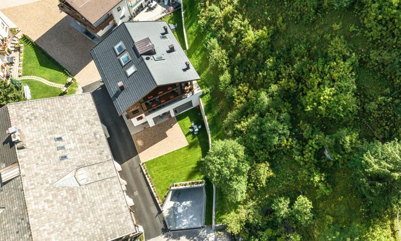 Chalet Miriam เซลวาดีวัลการ์เดนา ภายนอก รูปภาพ
